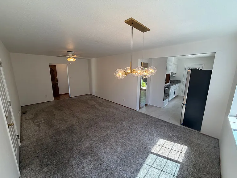 8632 Midfield Way — Photo 6