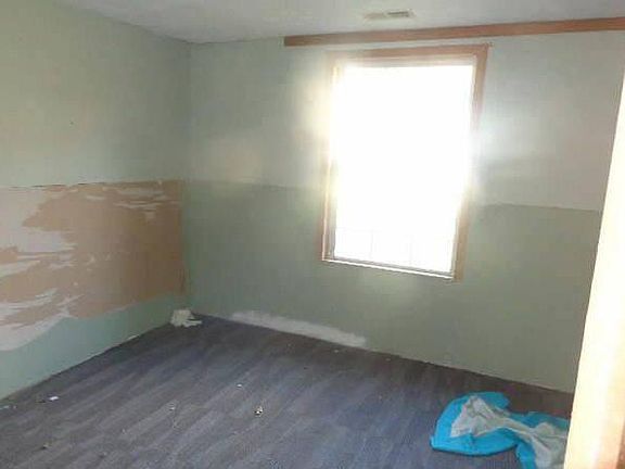 4th image of 55865 Clover Rd
