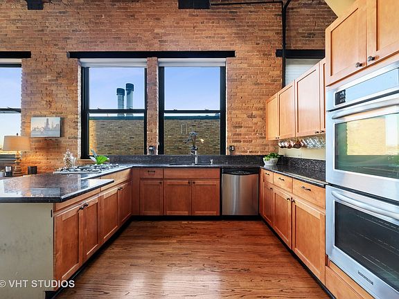 4th image of 1737 N Paulina St APT 305