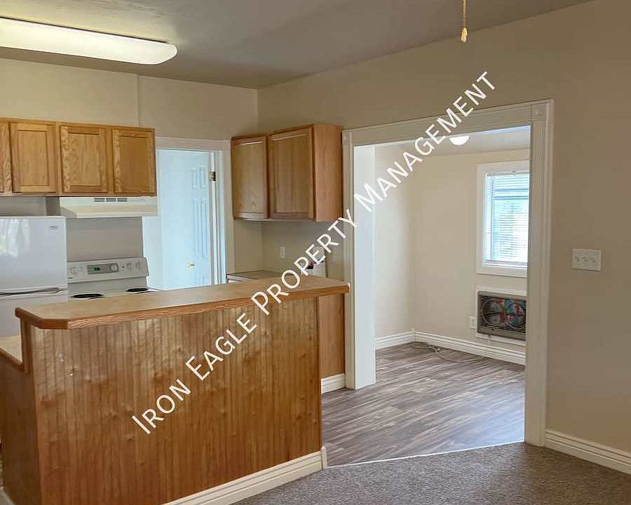 1st image of 703 W Warren St #701