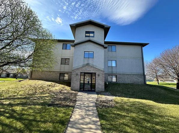 470 21st St SW APT 301, Huron, SD 57350