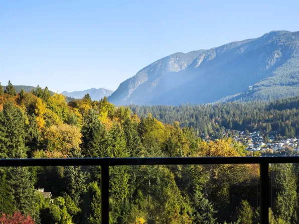 2002 Saint George St #Penthouse 604, Pt Moody, BC V3H 0N4