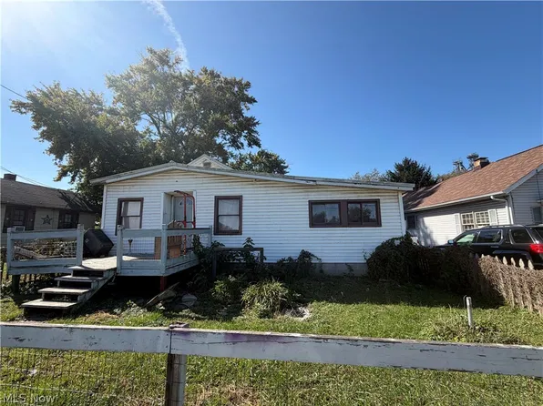 1551 S 6th St, Coshocton, OH 43812