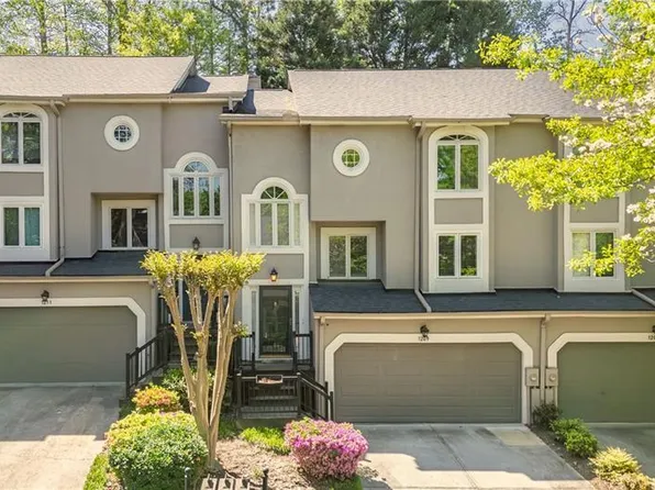 1209 Brookhaven Woods Ct, Atlanta, GA 30319