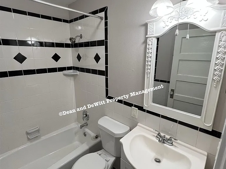 813 14th St N — Photo 7