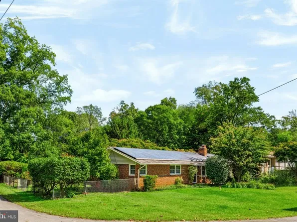 301 Cedar Ln, Annapolis, MD 21403