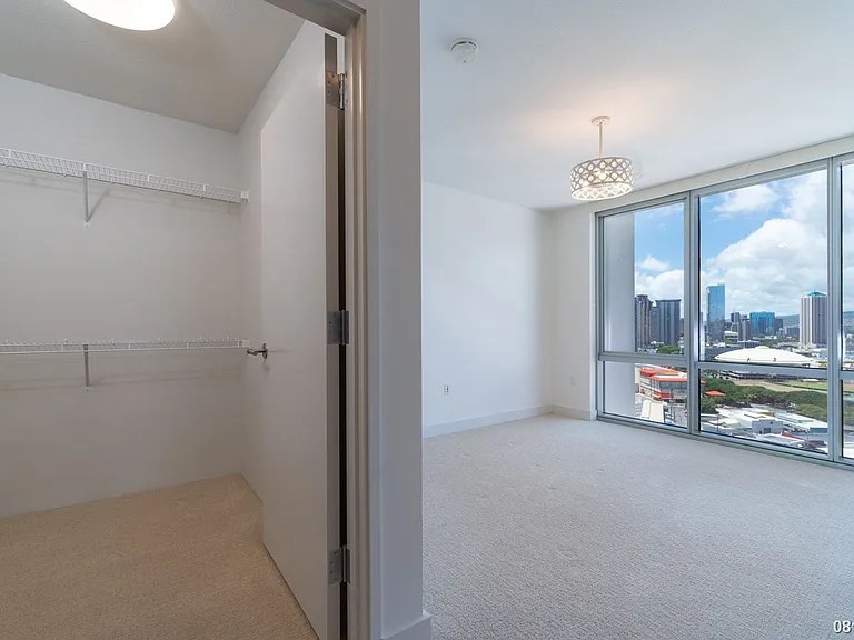 1189 Waimanu St #2006 — Photo 17