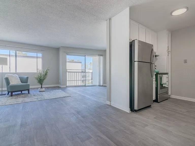 Citra Apartments — Photo 1
