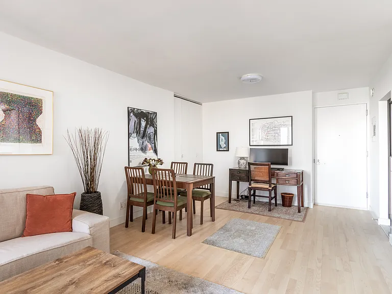 322 W 57th St #29L — Photo 4