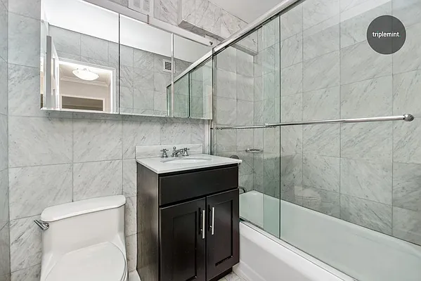 Sold by Triplemint | media 11