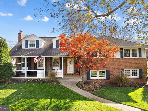 310 Devon Rd, Cinnaminson, NJ 08077