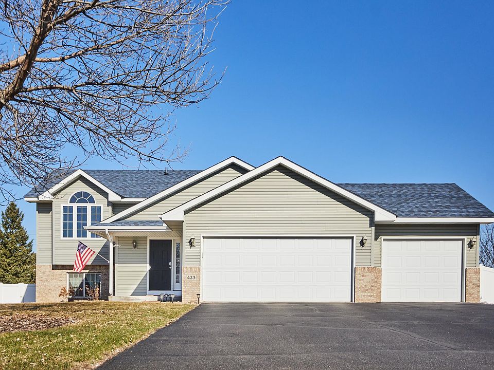 1st image of 423 Donna Ct