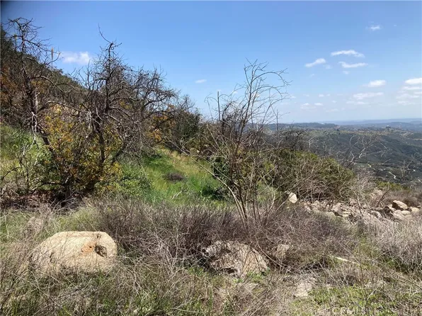 3 Daneri Ln #3, Temecula, CA 92590