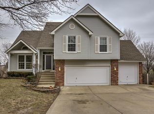 9605 N Wayne Ave, Kansas City, MO 64155