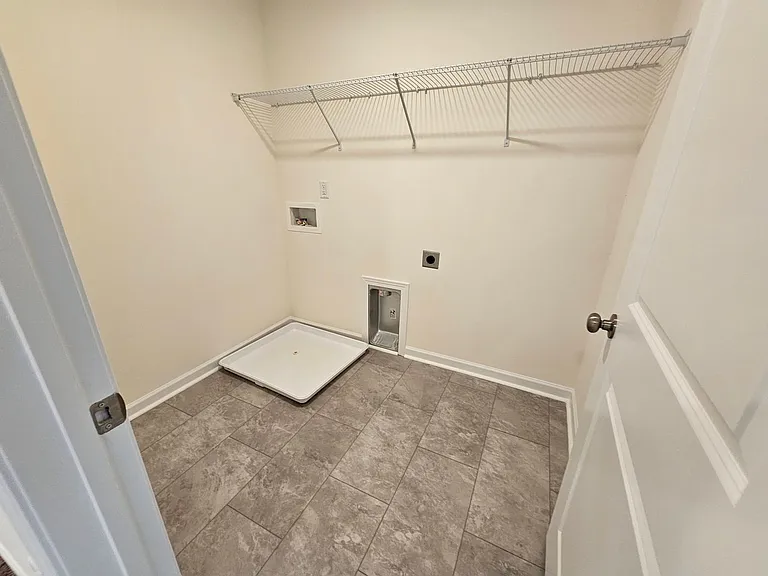 6013 Rizer Dr — Photo 8