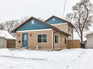 2208 E 21st St, Des Moines, IA 50317