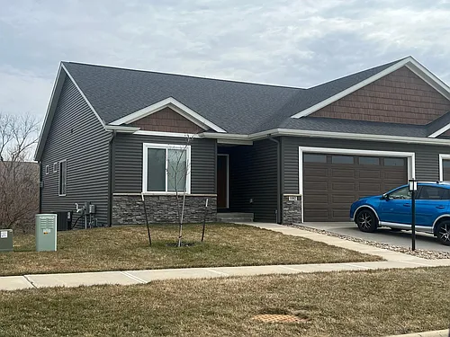 1102 Ella Ave Photo 1
