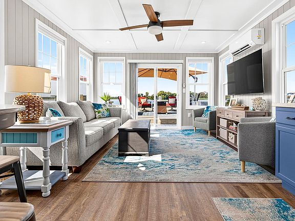 5th image of 1000 Harbor Point Ct #41