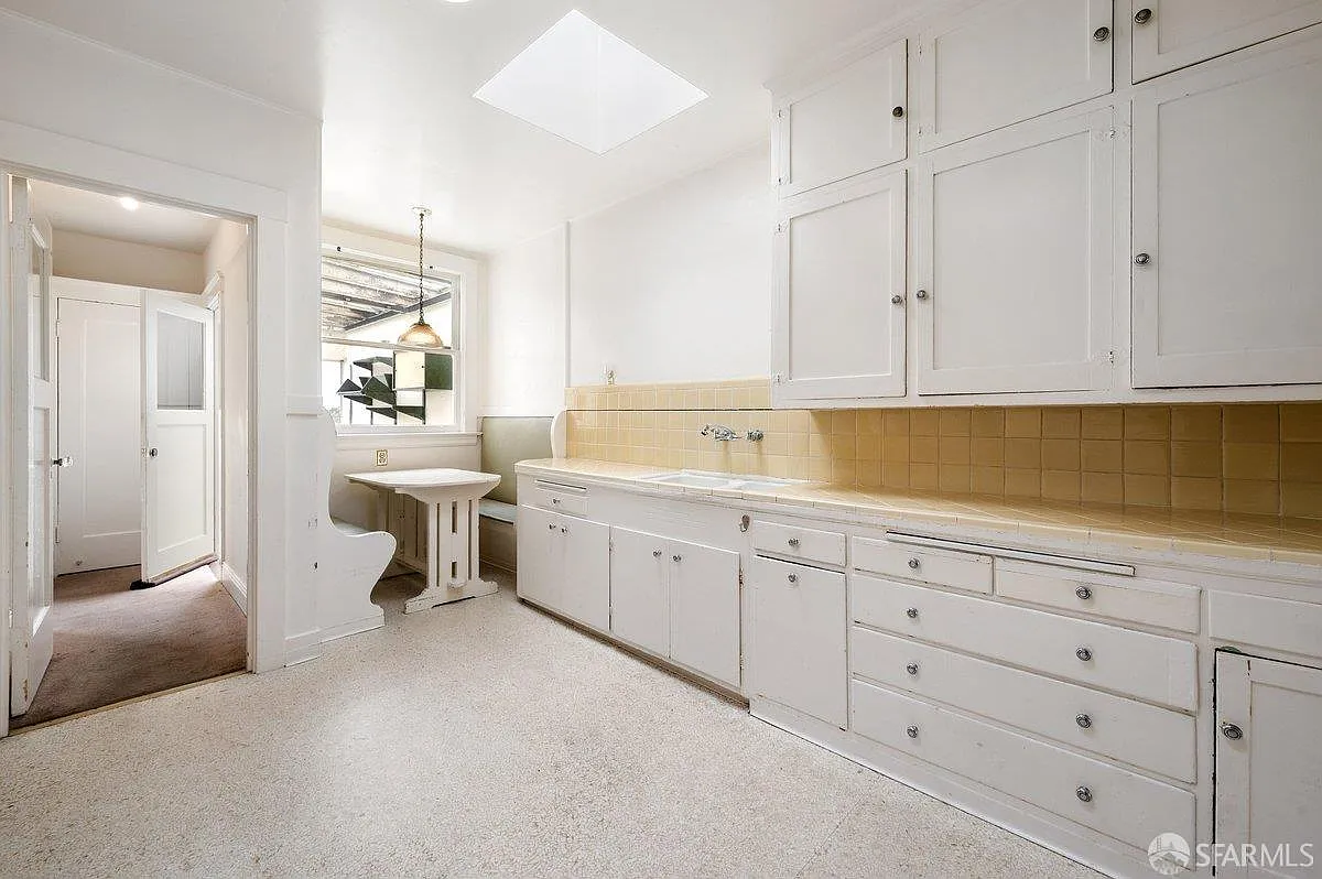 537 Bright St - Photo 11