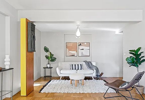 3rd image of 36 Sutton Pl S APT 3C