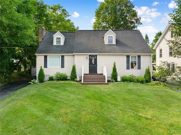 26 Kellogg St, Clinton, NY 13323
