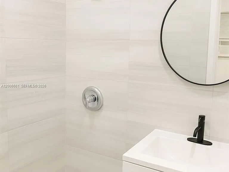 1046 Foster Rd #0 — Photo 7