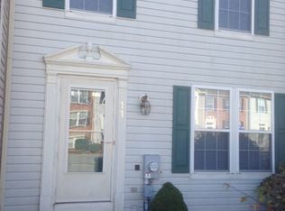 11 W Christina Pl, Newark, DE 19702