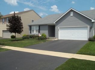 382 Westport Dr, Hampshire, IL 60140
