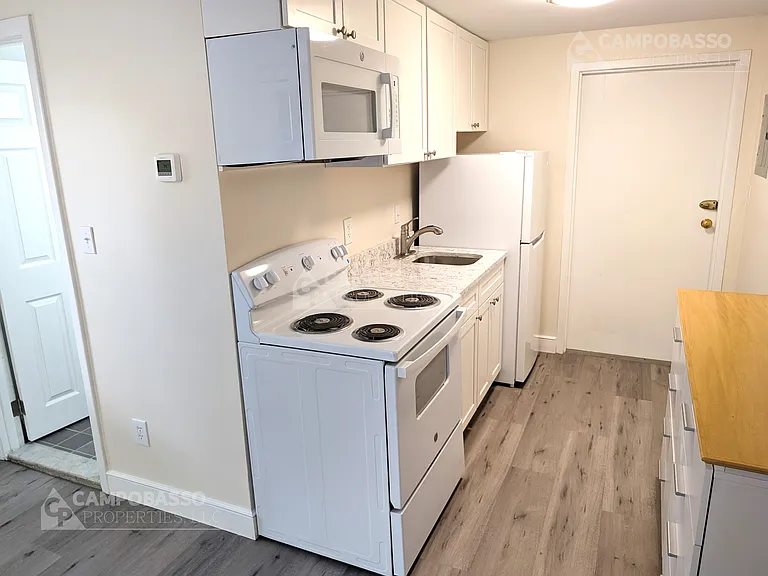 109 Oxford St #3 — Photo 4