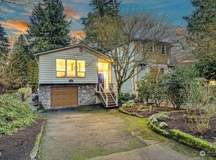 11320 20th Ave NE, Seattle, WA 98125