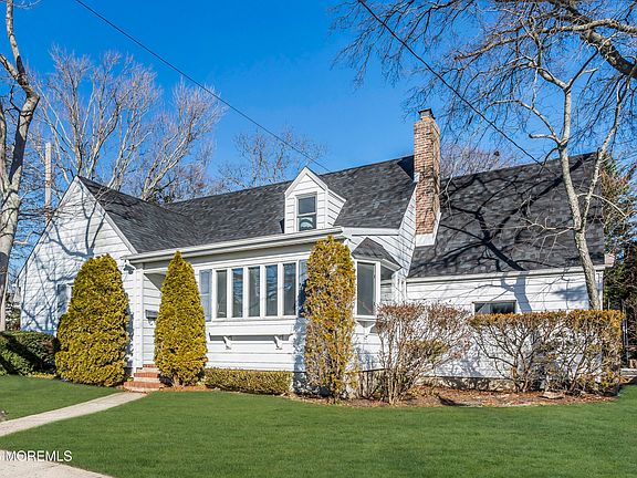 5th image of 1850 Fernwood Road