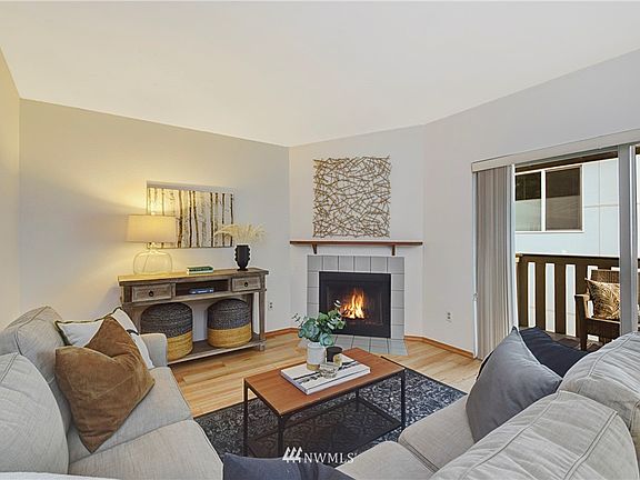 2nd image of 18200 73rd Ave NE Unit B304