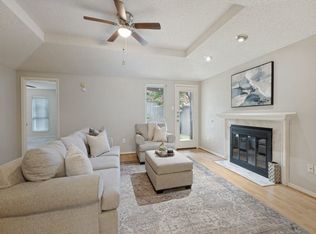 2519 Beverly Hills Ln, Mesquite, TX 75150