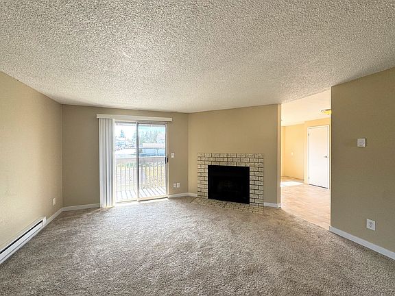4th image of 9818 132nd Street Ct E APT D