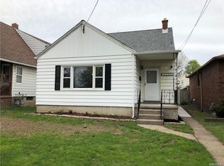 2442 Grand Ave, Niagara Falls, NY 14301