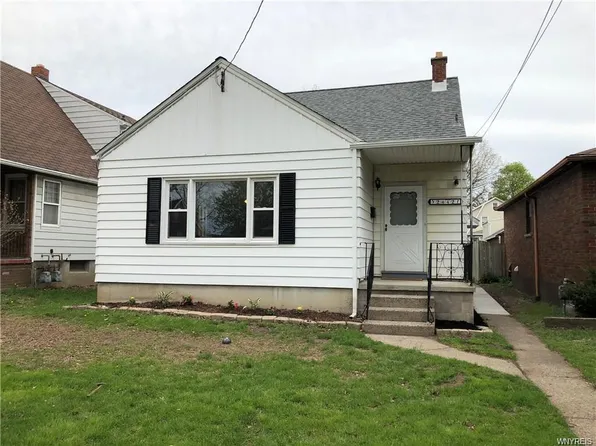2442 Grand Ave, Niagara Falls, NY 14301