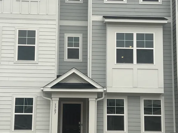 1707 Barrett Run Trl, Apex, NC 27502