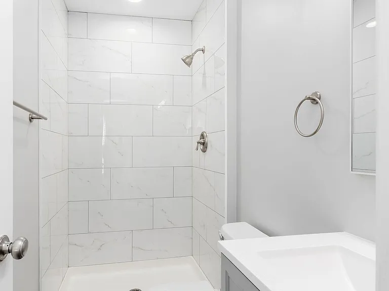 9061 Longstone Dr — Photo 8