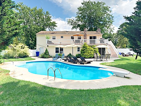 3rd image of 501 Driscol Dr