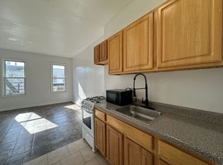 186 South St #5E, Jersey City, NJ 07307