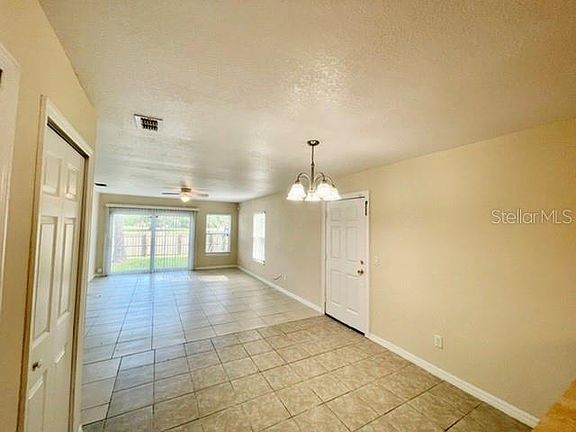5th image of 1400 Forest Dr