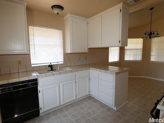 5th image of 5031 Ginghamton Way