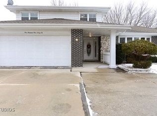10446 S 84th Ave, Palos Hills, IL