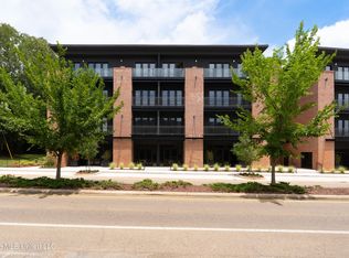 403 Russell St #402, Starkville, MS 39759