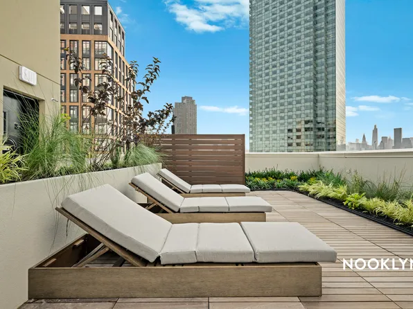 26-04 Jackson Avenue image 30 of 42