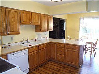 4th image of 177 Monterey Ct