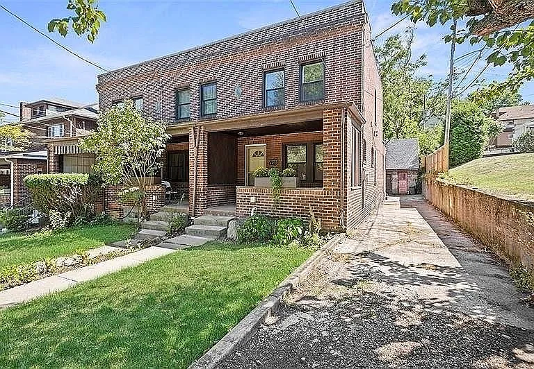 6410 Phillips Ave — Photo 1