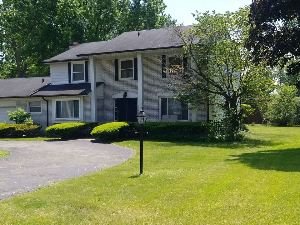 2nd image of 19175 Addison Dr