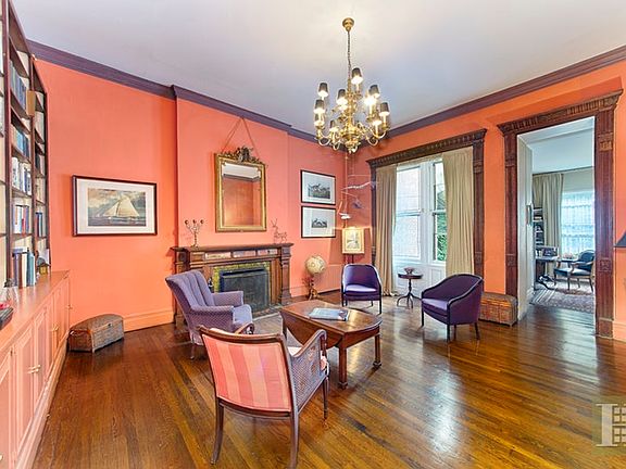 2nd image of 134 W 78th St APT 1