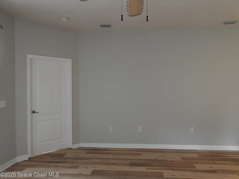 552 Wedge Ct SE — Photo 8
